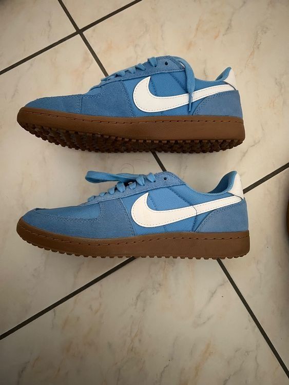 Nike Scarpe da uomo: Nike Sneaker retro blau  42 – Nuovo (secondo la descrizione) da Reinach BL venduto da bentamra