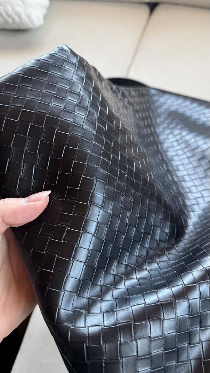 Borse da donna: Handtasche  – Usato da Surcasti venduto da Lenkita 2