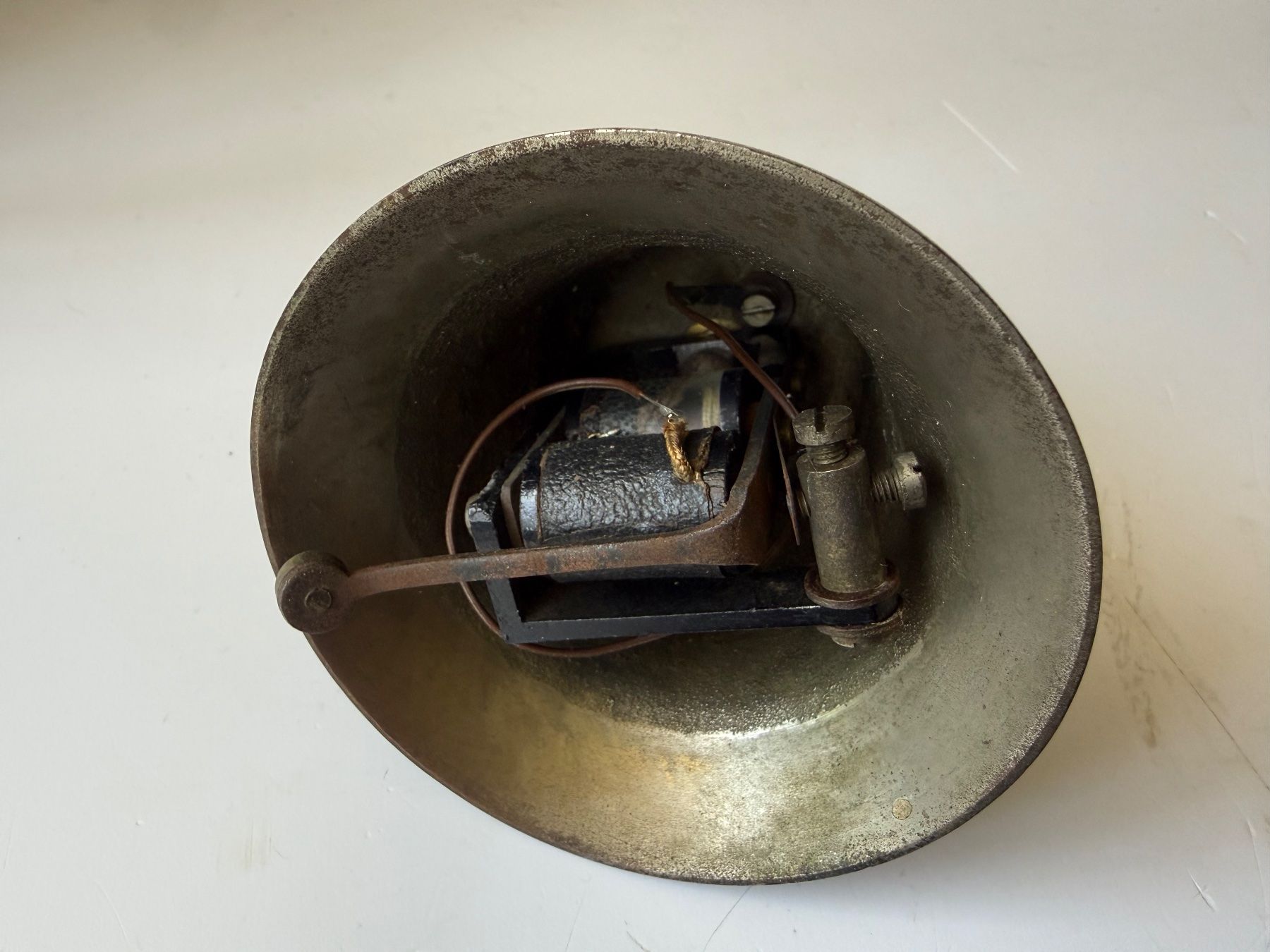 Cloches & sonnailles: Alte Glocke – D'occasion à Zwingen par moje1 1