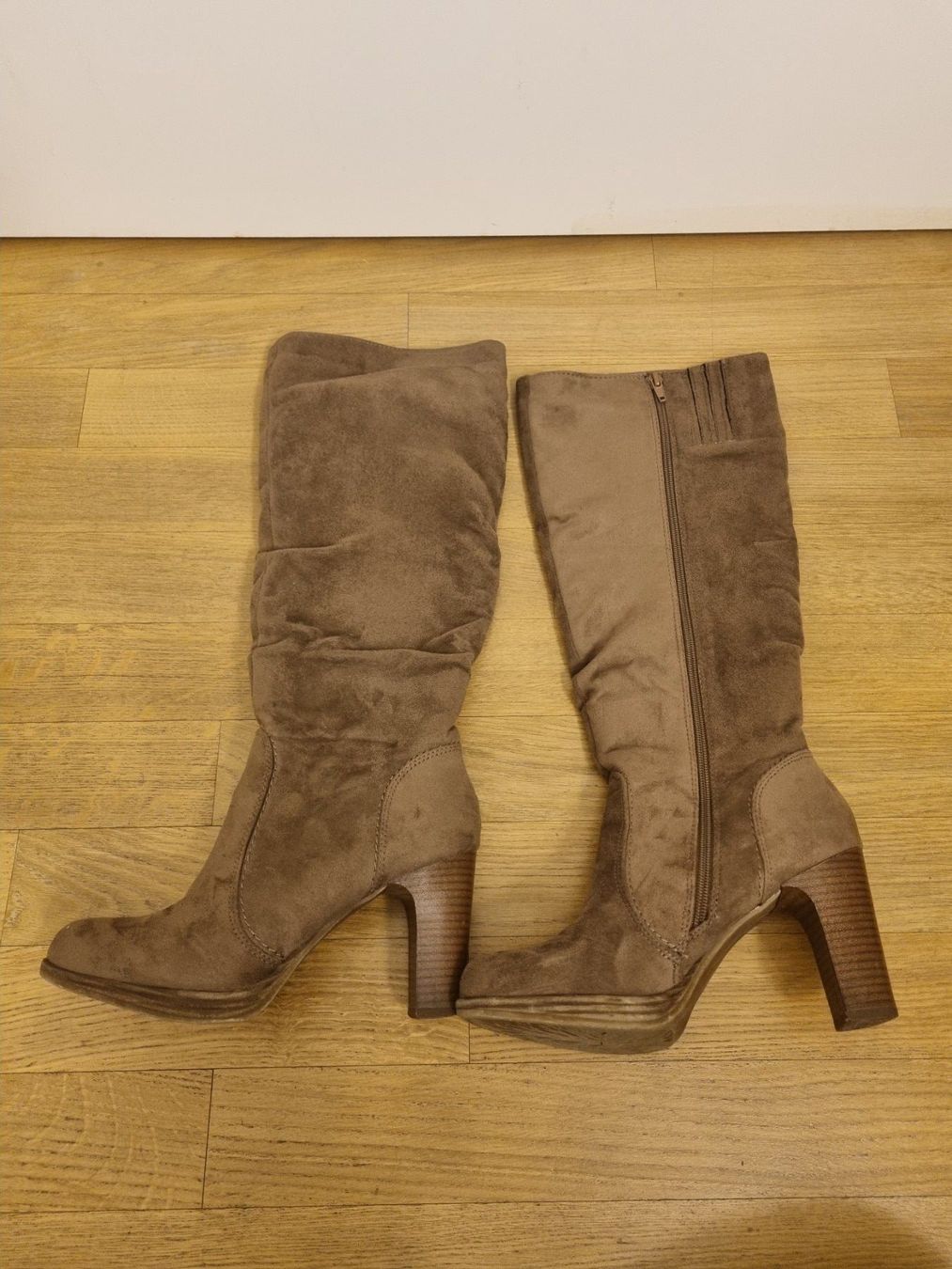 Damenschuhe: Knee-high boots – Gebraucht aus Lugano von Desrock 1