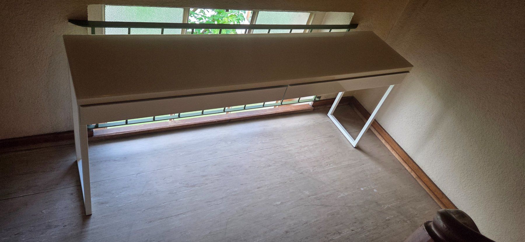 Ikea Credenze: Buffet élégant avec 2 tiroirs, style moderne ikea – Usato da Allschwil venduto da bobknarr 2