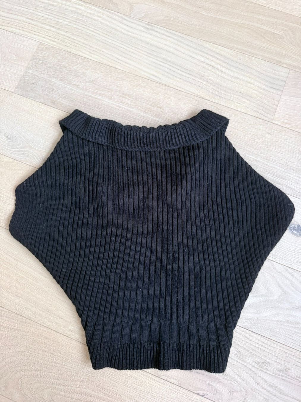 Boléros: Bolero noir – D'occasion à Bulle par sop_ct6x 4