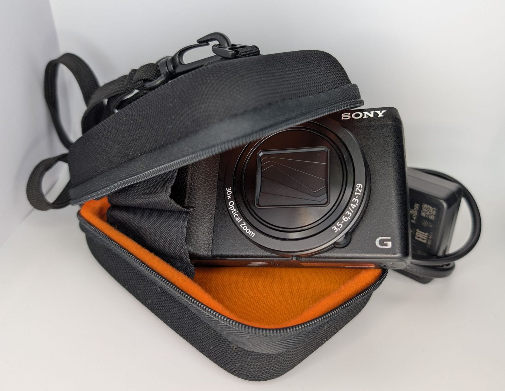 Sony Kamera: Sony Cyber-shot Kompaktkamera DCS-HX60V – Gebraucht aus Uitikon Waldegg von Biohof