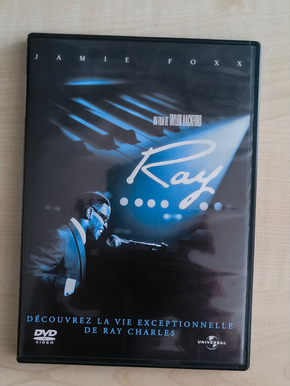 Tutti i DVDs: Ray - Taylor Hackford - DVD – Usato da Sion venduto da dor_8hwv