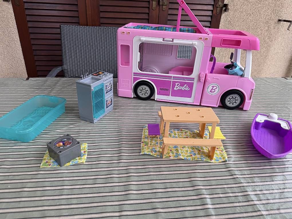 Spielzeuge: Camping car Barbie + accessoires  – Gebraucht aus Troinex von Steph_muller 4