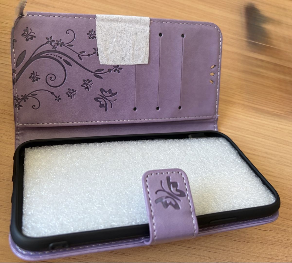 Covers & Schutzfolien: Hülle für iPhone 11 – Neu und originalverpackt aus Naters von cla_v8dc 1