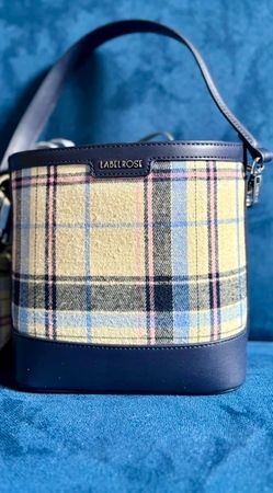 Vendo borsa a secchiello particolare in tweed
