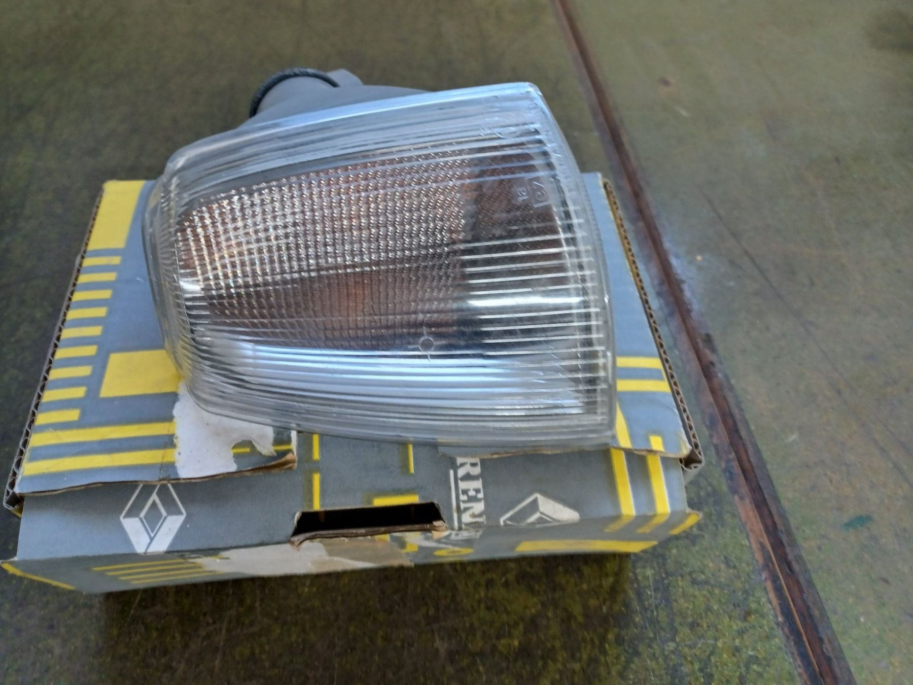 Renault Alle Autoersatzteile: Renault 19 Blinker NEU & OVP – Gebraucht aus Immensee von bubi19