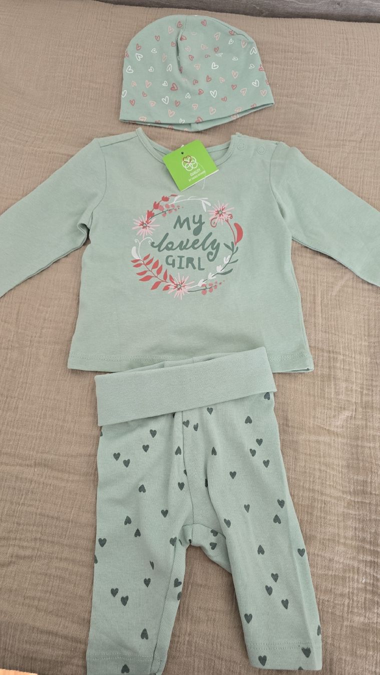 Kleiderpakete & -sets: Baby kleider set 56 – Neu und originalverpackt aus Weinfelden von Lina_Lia