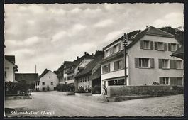 Schinznach-Dorf, Strassenpartie mit Gast