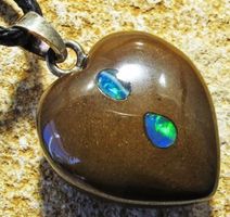 Australischer Opal Herz Anhänger 31.03Ct