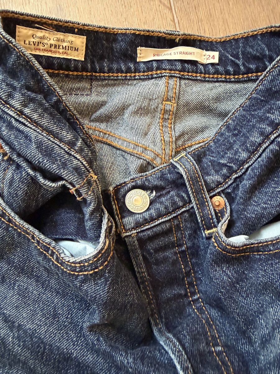 Levi's Jeans: Levi's Jeans Damen – Usato da Bubendorf venduto da str_b80p 1