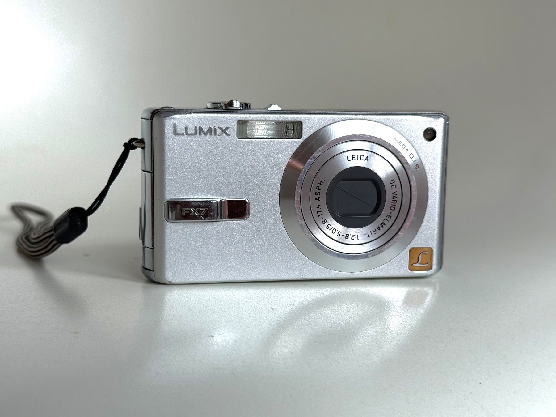 Panasonic Fotocamera: Digitalkamera Panasonic Lumix DMC-FX7 – Usato da Zürich venduto da Loeffel81zh