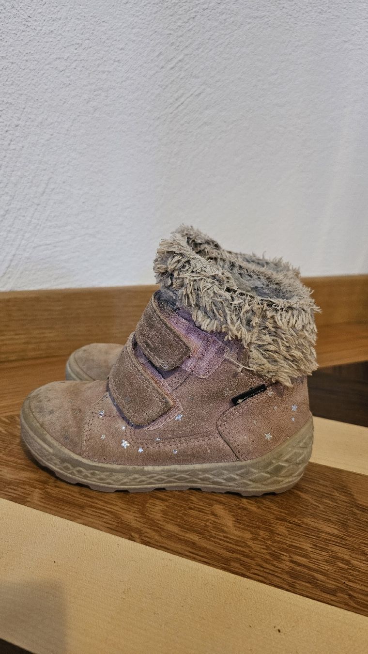 Superfit Scarpe per ragazze: Winterschuhe Winterstiefel Grösse 24 Mädchen Superfit – Usato da Hünenberg venduto da mar_vqb7