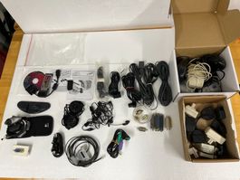 IT /PC- Computer Zubehör 1 Kiste div. Zubehör-Schnittstellen