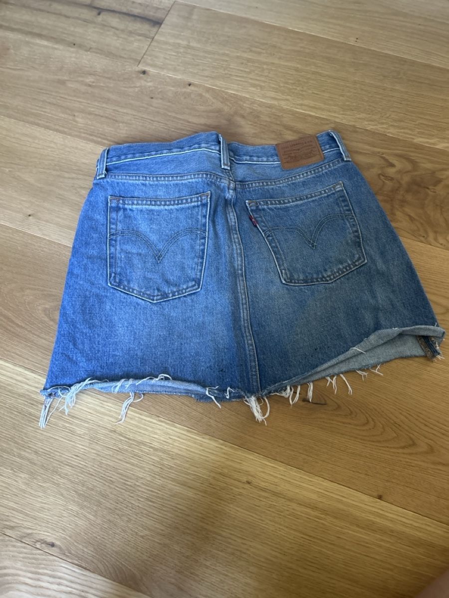 Levi's Gonne: Jeansrock Levi's Grösse 30 – Usato da Gunzgen venduto da vivalavida.p 1