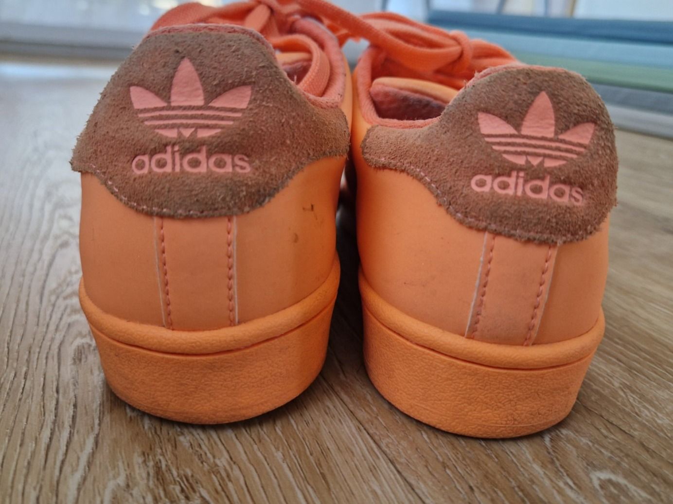 Adidas Scarpe per ragazzi: ADIDAS SUPERSTAR ADICOLOR REFLECTIVE SNEAKER GR 37 1/3 – Usato da Immensee venduto da Lafayettes 5