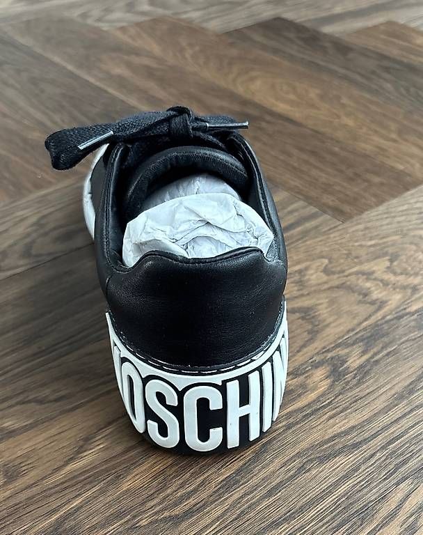 Moschino Scarpe da uomo: Moschino Sneakers – Nuovo (secondo la descrizione) da Dübendorf venduto da Lj_ct