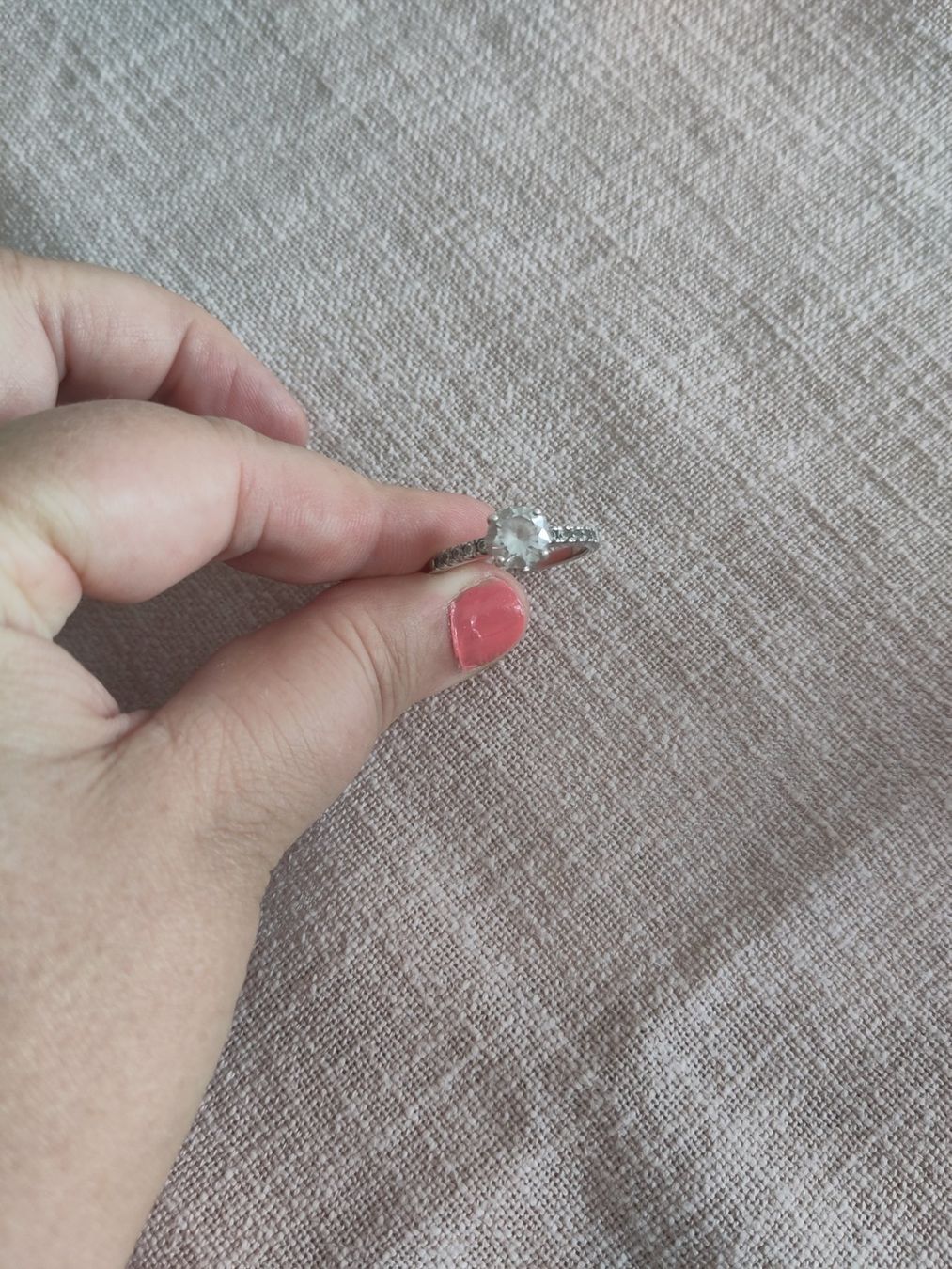 Swarovski Anelli: Swarovski und echter Silbering – Usato da Bülach venduto da Prisca0207