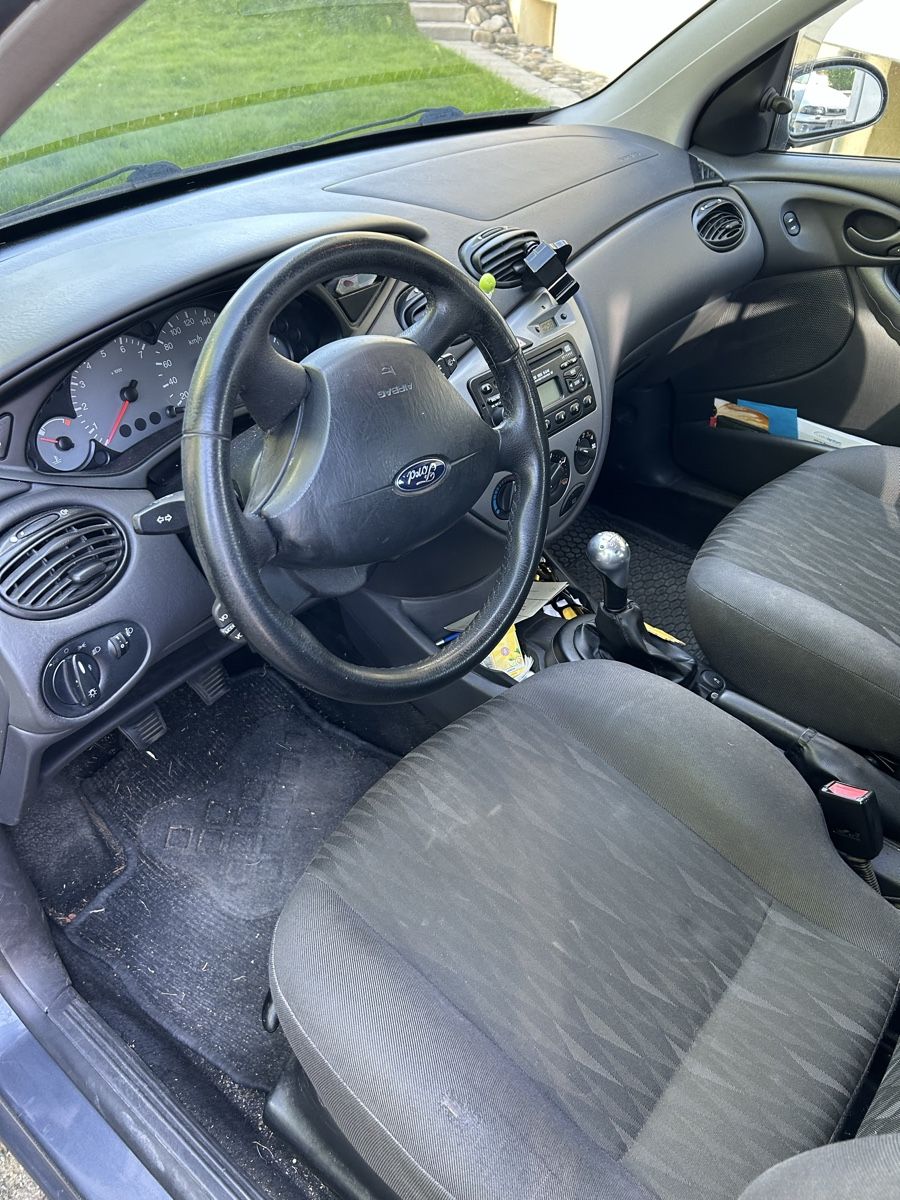 Ford Automobili: Ford Focus 1.8 16V – Usato da Waltenschwil venduto da alfarumore 4
