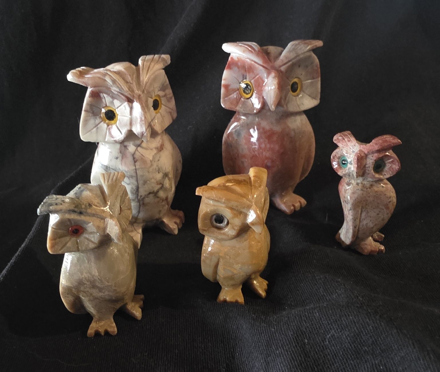Statuette: Speckstein Eulen Figur 5 stk.alli zämä ein Preis geschnitzt – Nuovo (secondo la descrizione) da Rickenbach BL venduto da nicole611