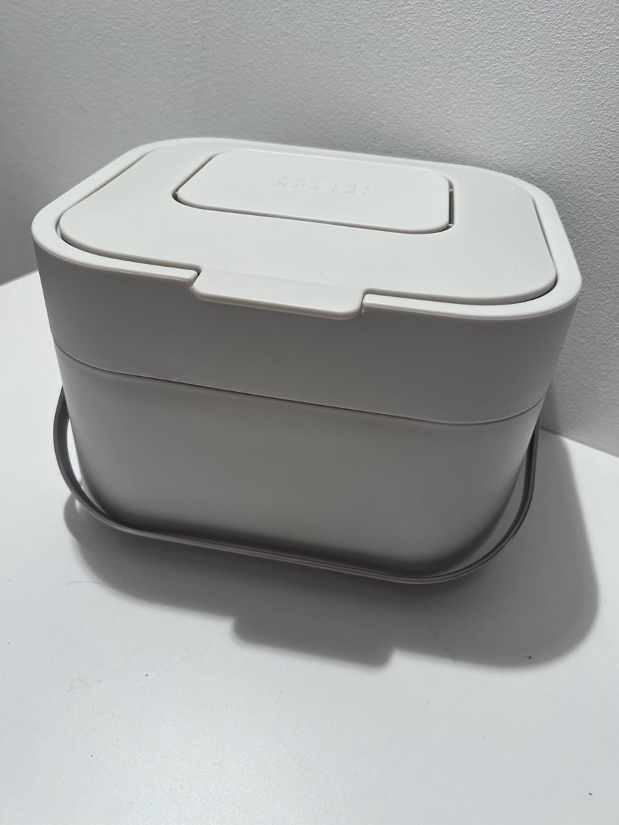 Altro per la casa: Joseph Joseph Mülleimer »Stack 4« Polypropylen, 4 Liter – Nuovo (secondo la descrizione) da St. Gallen venduto da Floomer