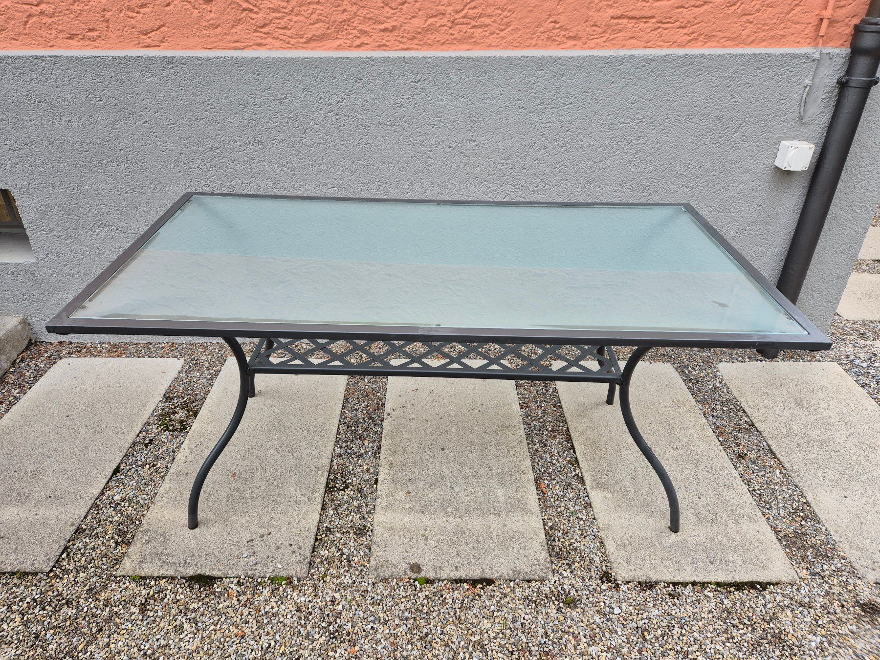 Tavoli: Gartentisch aus Metall – Usato da Winterthur venduto da Aftang