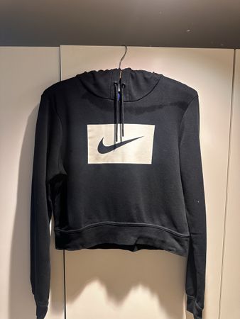 Nike Kapuzenpullover schwarz cropped