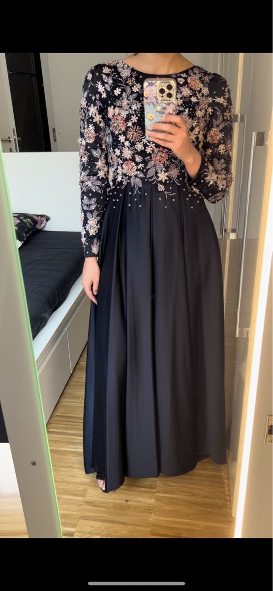 Vestiti: Evening gown – Usato da Adliswil venduto da avatar83 8