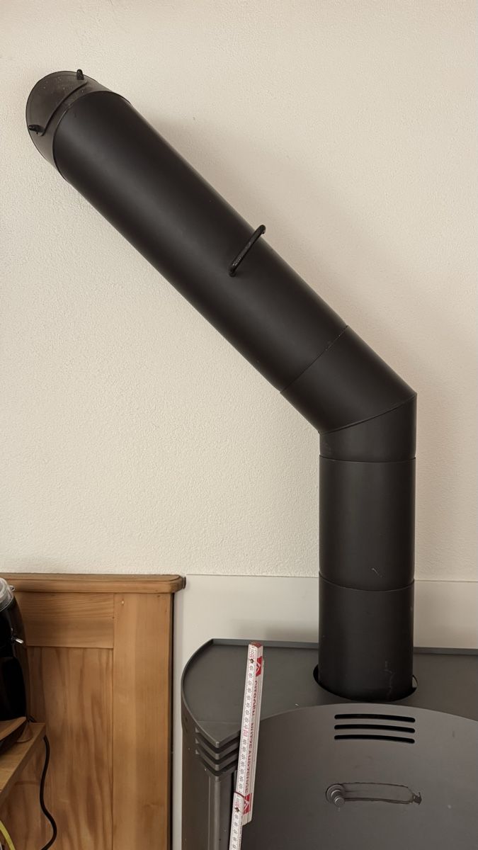 Poêles de chauffage: Kaminofen mit Rohre – D'occasion à Wettingen par rom_5f7w 4