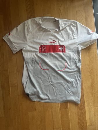Puma Schweiz Fussball Trikot Grösse L guter Zustand