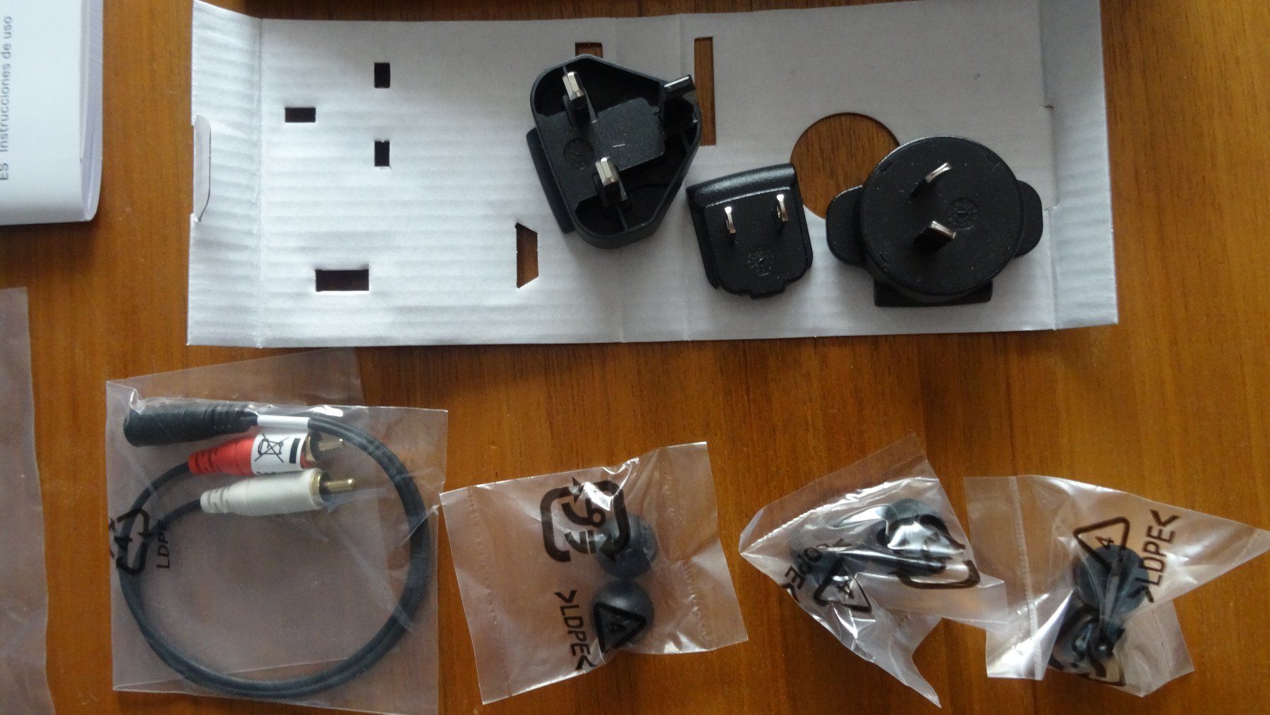 Sennheiser Cuffie: Sennheiser Digitaler TV Kopfhöhrer – Usato da Solothurn venduto da w_keller_2008 6