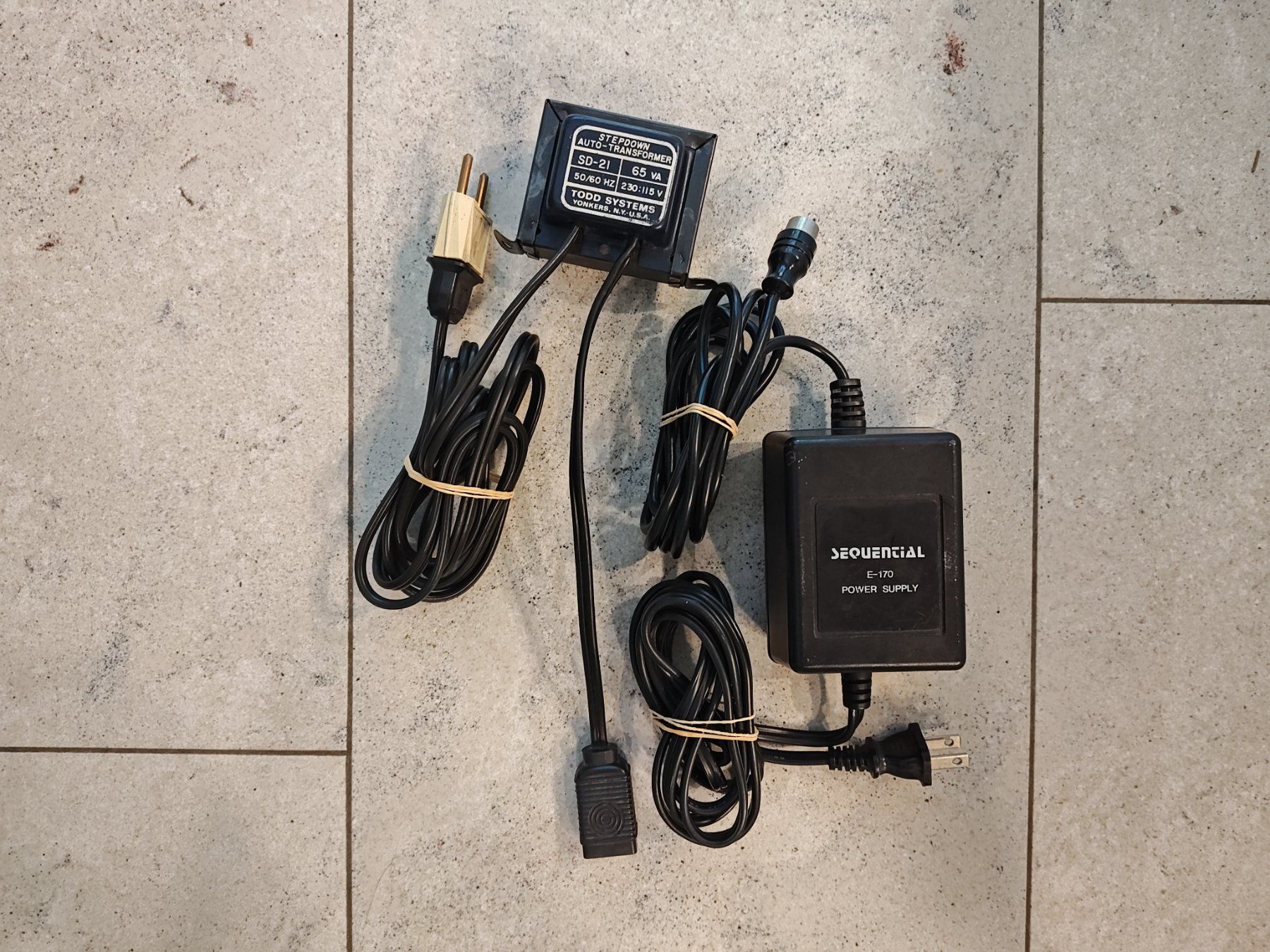 Strumenti musicali: 1985 Sequential Circuits TOM Modell 420 gebraucht – Usato da Zeiningen venduto da Grementieri 3