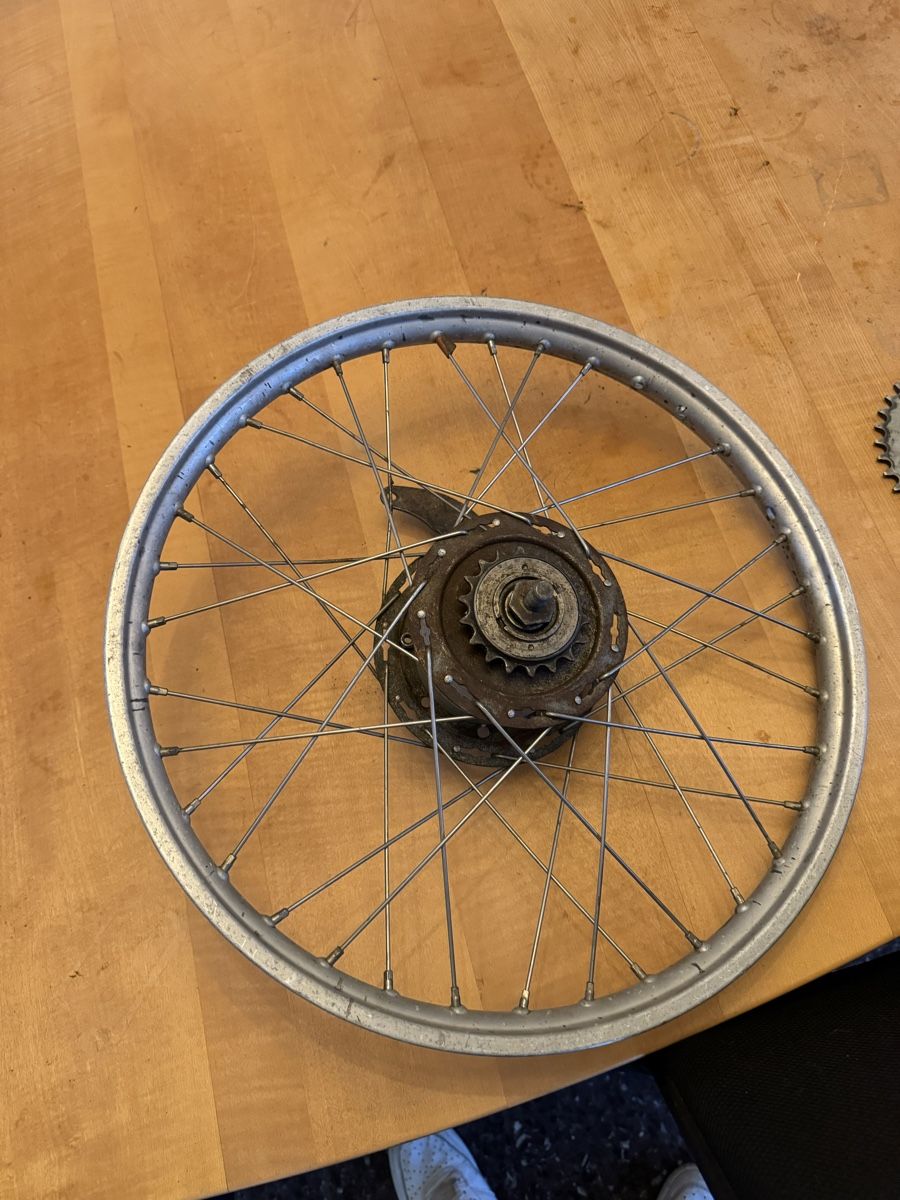 Pneumatici & Ruote complete: Mofa Sachs Hinterrad – Usato da Dübendorf venduto da Sachs621 3