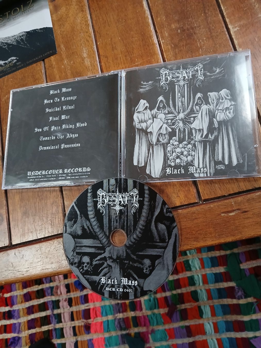 CD: besatt- black mass – Usato da St-Cergue venduto da VeganWarrior