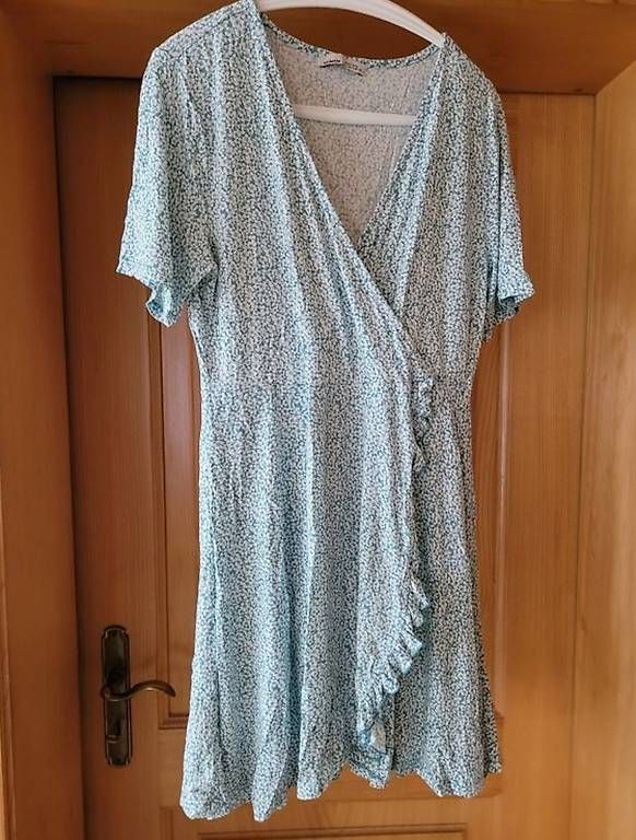 Vestiti: Neues Kleid Grösse XL/ Viskose – Nuovo (secondo la descrizione) da Kallnach venduto da _blub_