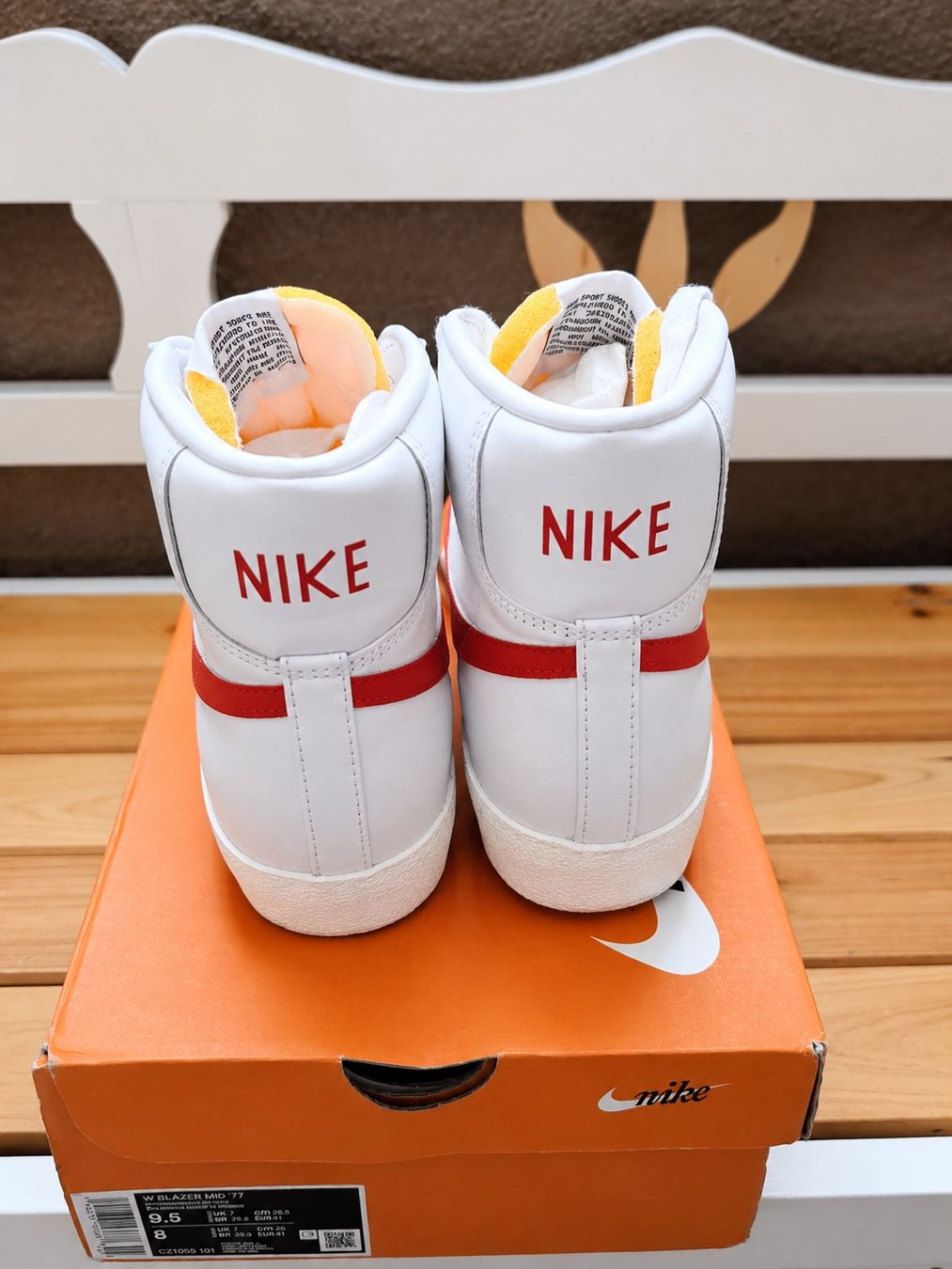 Nike Scarpe da uomo: Nike Blazer Mid '77 – Blanc / Rouge – Usato da Malleray venduto da malvib 3