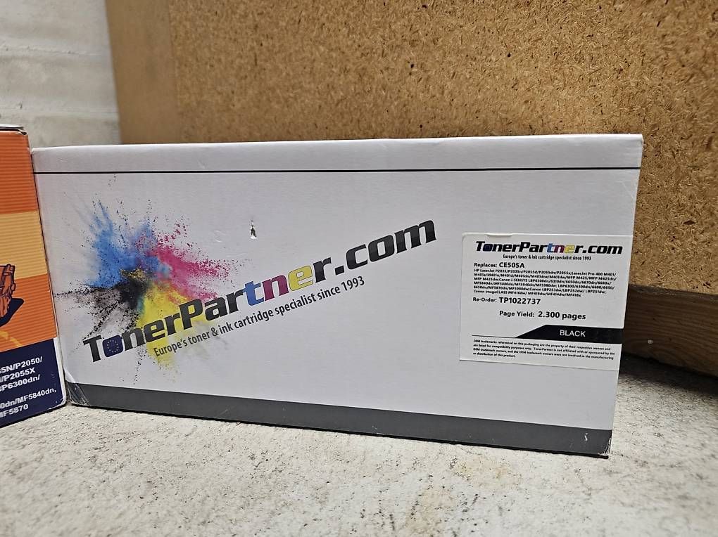 Cartucce per stampanti & toner: Toner für HP LaserJet Printers oder Canon – Usato da Au ZH venduto da PaintingAuction 2