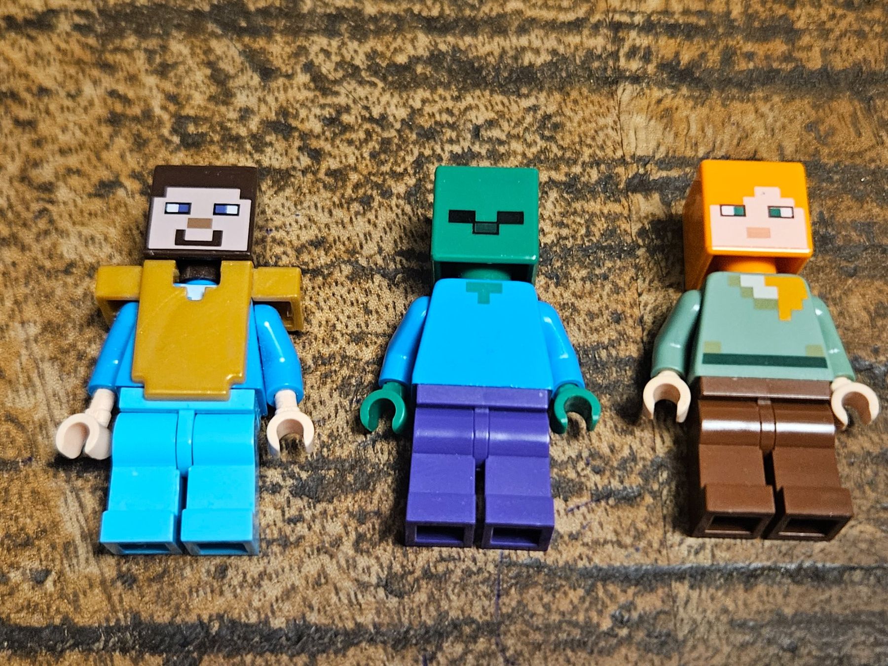 Lego Kit di costruzioni: lot de 3 figurines minecraft – Usato da Confignon venduto da Ecrofigs