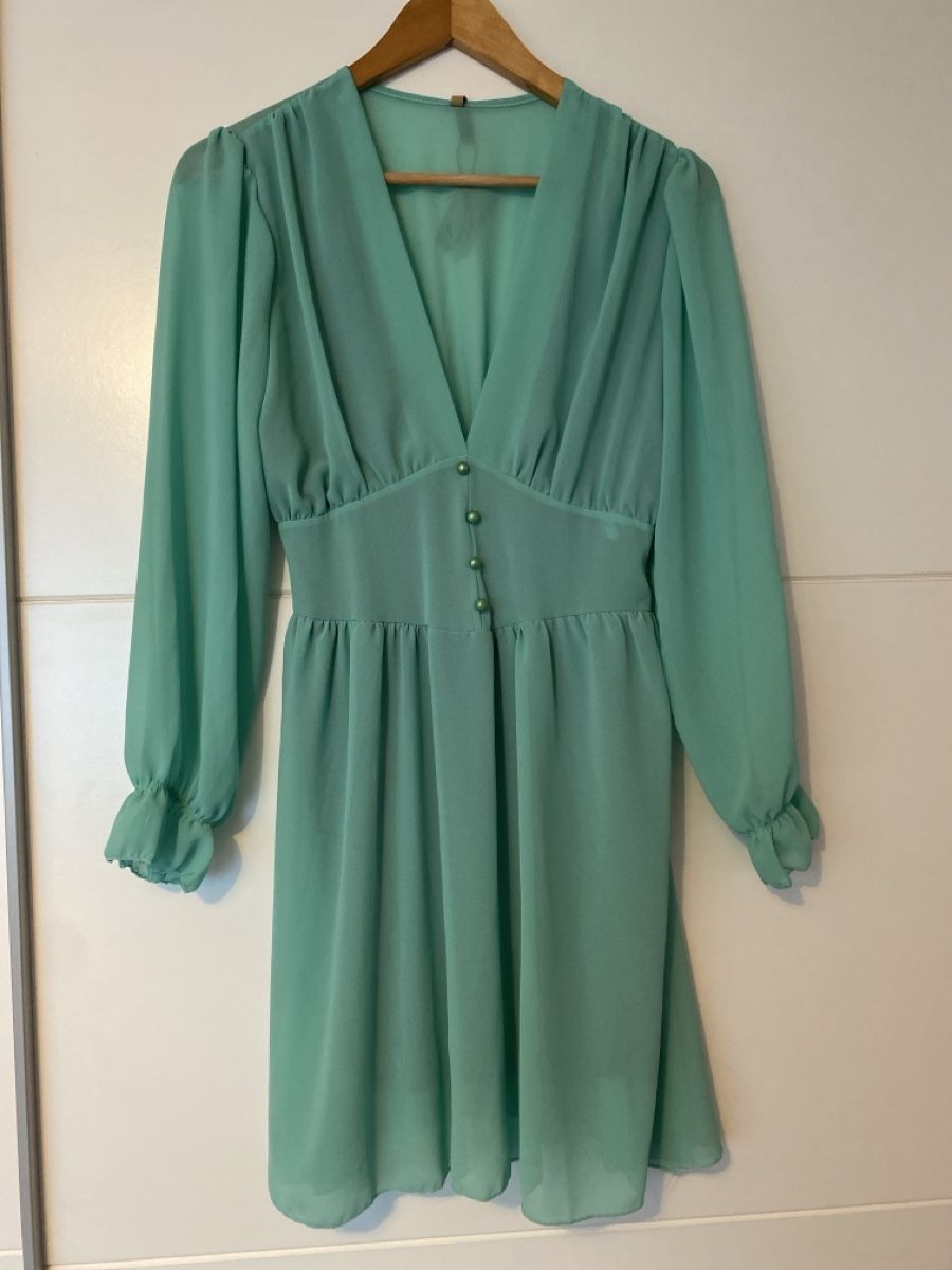 Kleider: Kleid mintgrün Grösse M – Gebraucht aus Alpnach Dorf von melbb