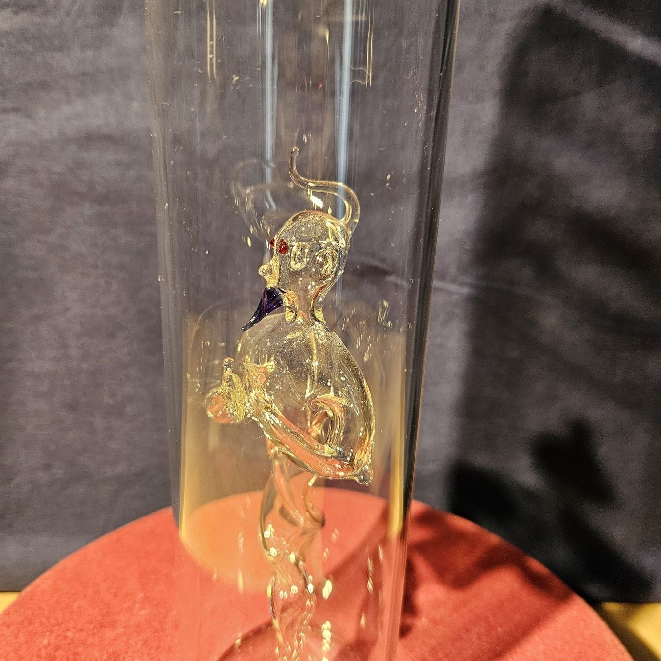 Altro: Studer Grappa Vecchia Flasche mit Glasfigur, 38cm hoch – Usato da Kriens venduto da gra_fhn7 5
