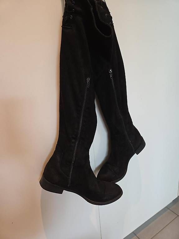 Scarpe da donna: Bata Overknee-Stiefel schwarz – Usato da Wallisellen venduto da led_dk26 1