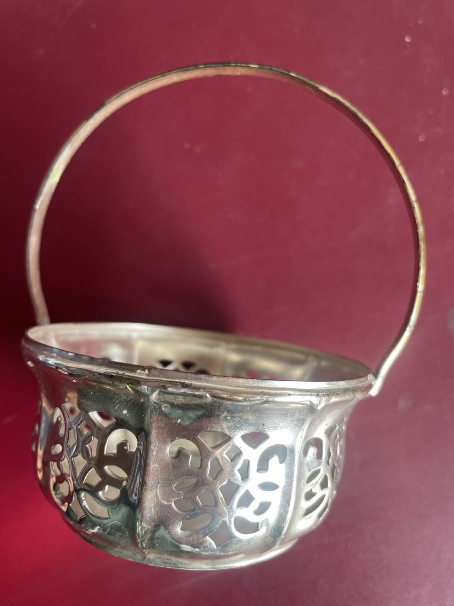 Schalen: Schälchen mit Henkel versilbert Höhe 12 cm – Gebraucht aus Schaffhausen von Kolibri023 1