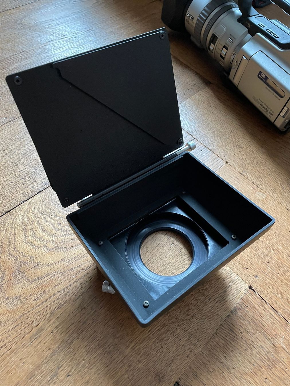 Sony Videocamere: Sony DCR-VX2000E - mit viel Zubehör – Usato da Kriens venduto da ruedi740 4