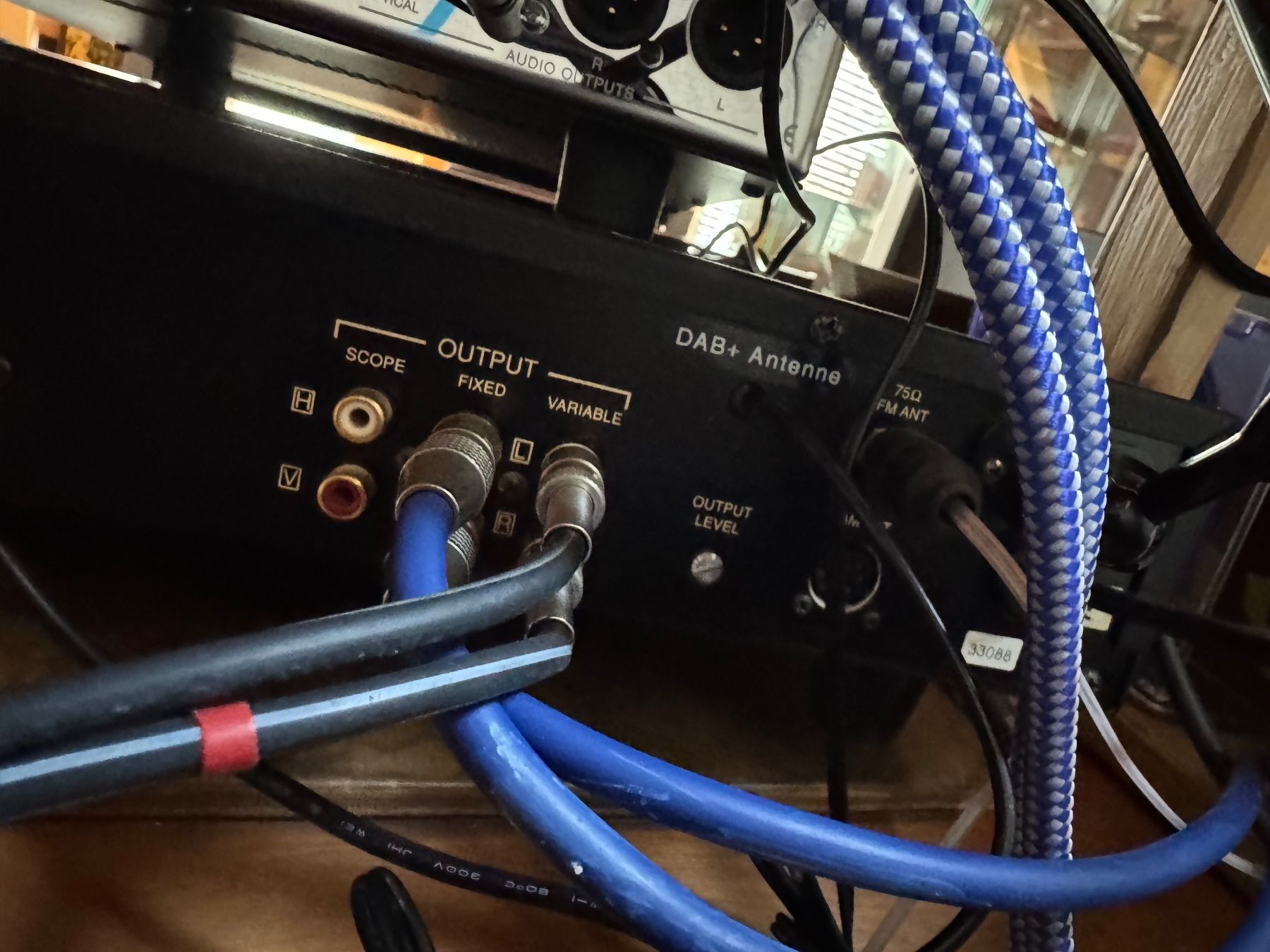 McIntosh Radio: McIntosh MR7084 AM/FM/mit integriertem Tuner DAB+ mit FB – Usato da Killwangen venduto da Pegilu 9