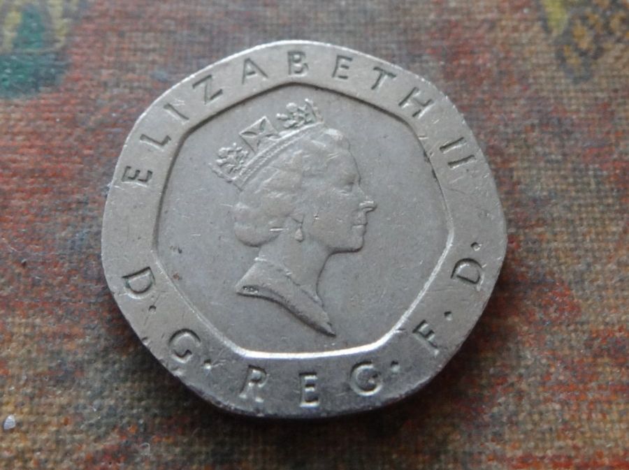Tutti le monete: ROYAUME-UNI  20 Pence  1987 – Usato da Romanel-sur-Lausanne venduto da Swift13 1
