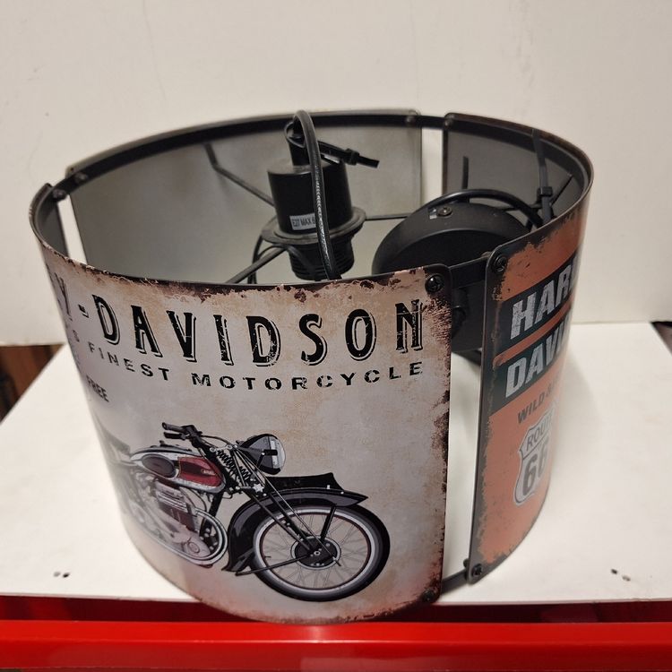 Lampade: Harley Davidson Lampe, kultiges Design, aus Blech – Nuovo (secondo la descrizione) da Brugg AG venduto da bacbac5757