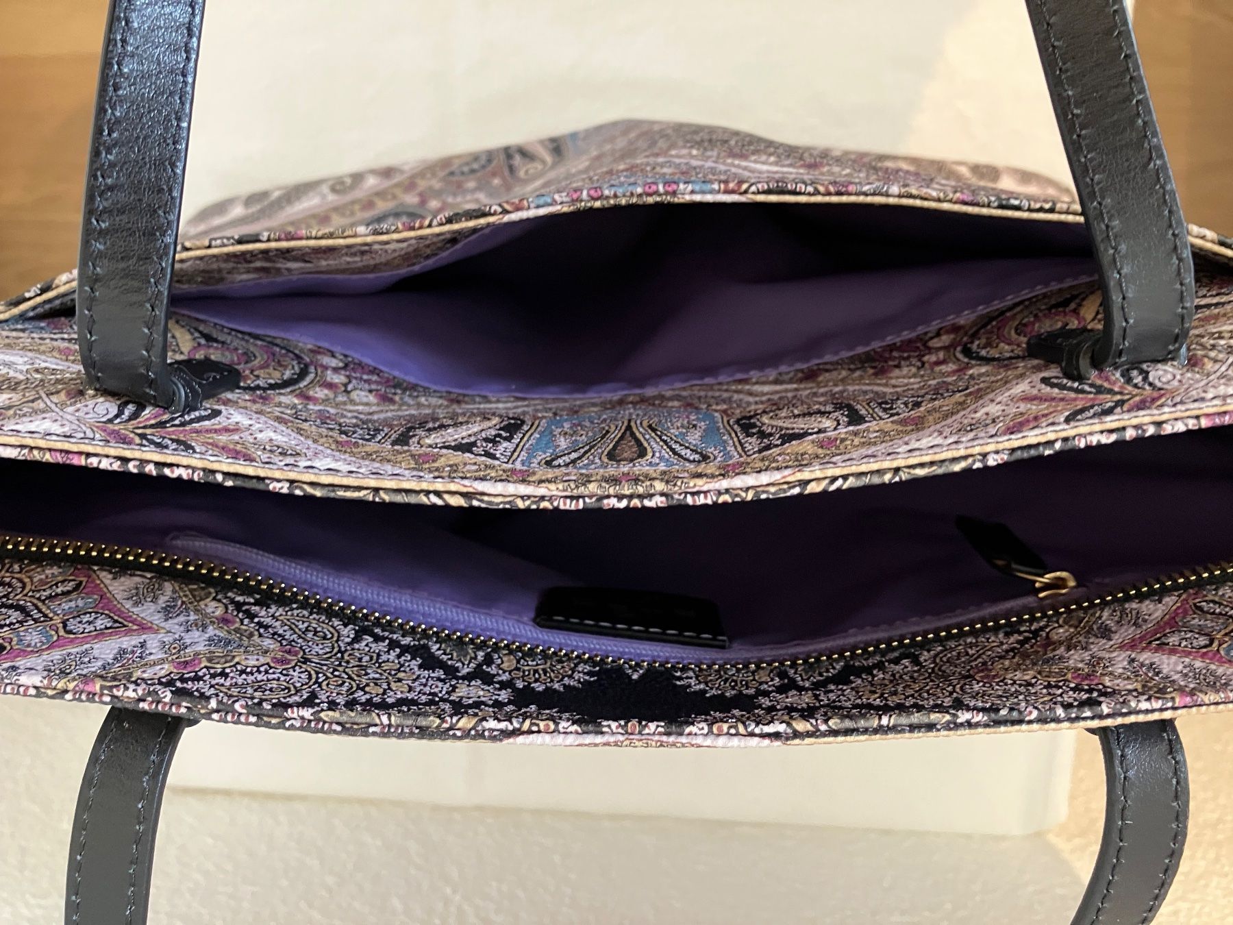 Etro Borse da donna: Exklusive ETRO-Shopper im Paisley-Muster – Usato da Unterägeri venduto da Jacky91 3
