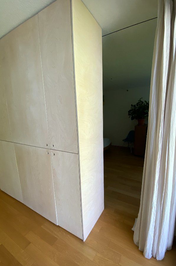 Armadi: Ikea Hack Einbauschrank im skandinavischen Stil aus Birke – Usato da Zürich venduto da anjuschke 7