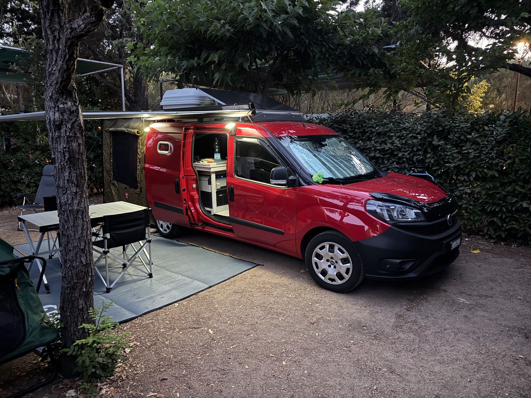 Fiat Veicoli da campeggio: Fiat Doblò Camperizzato con Pannelli Solari – Usato da Rothrist venduto da and_2n2j 7
